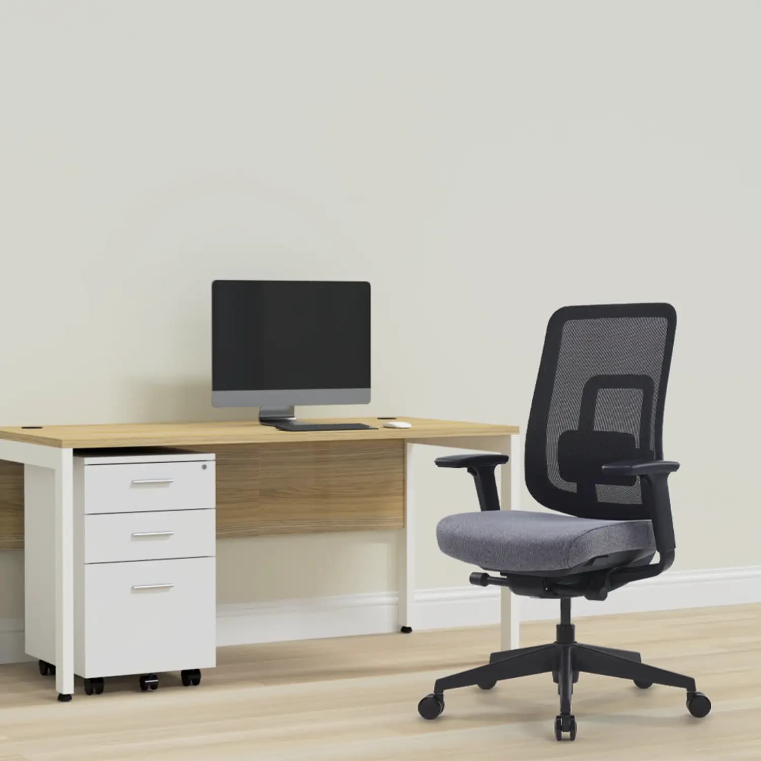 KM40 Chair - Image 5